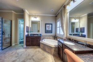 83FairManor-14 83FairManor-14